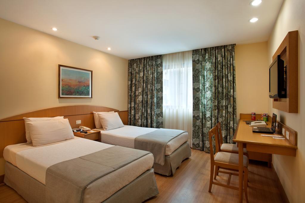Quarto Standard com 2 Camas de Solteiro e Vista Interna