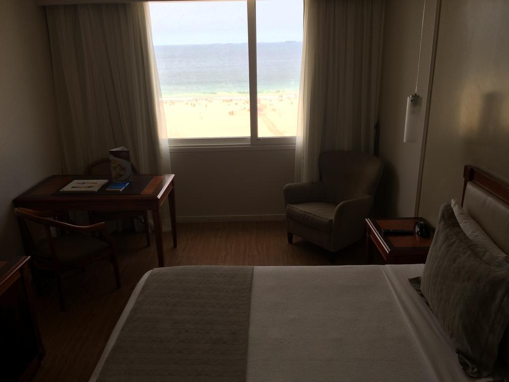 Quarto Triplo Luxo com Vista para o Mar