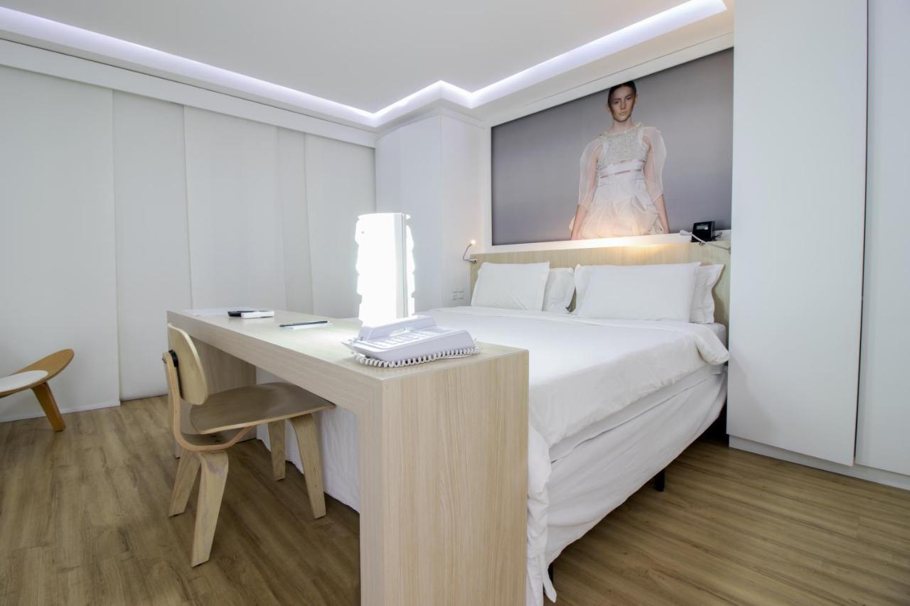 Deluxe King Room,1191586363:JPEG