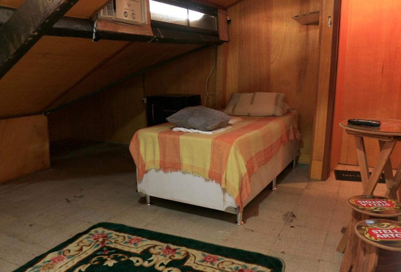 Quarto Duplo