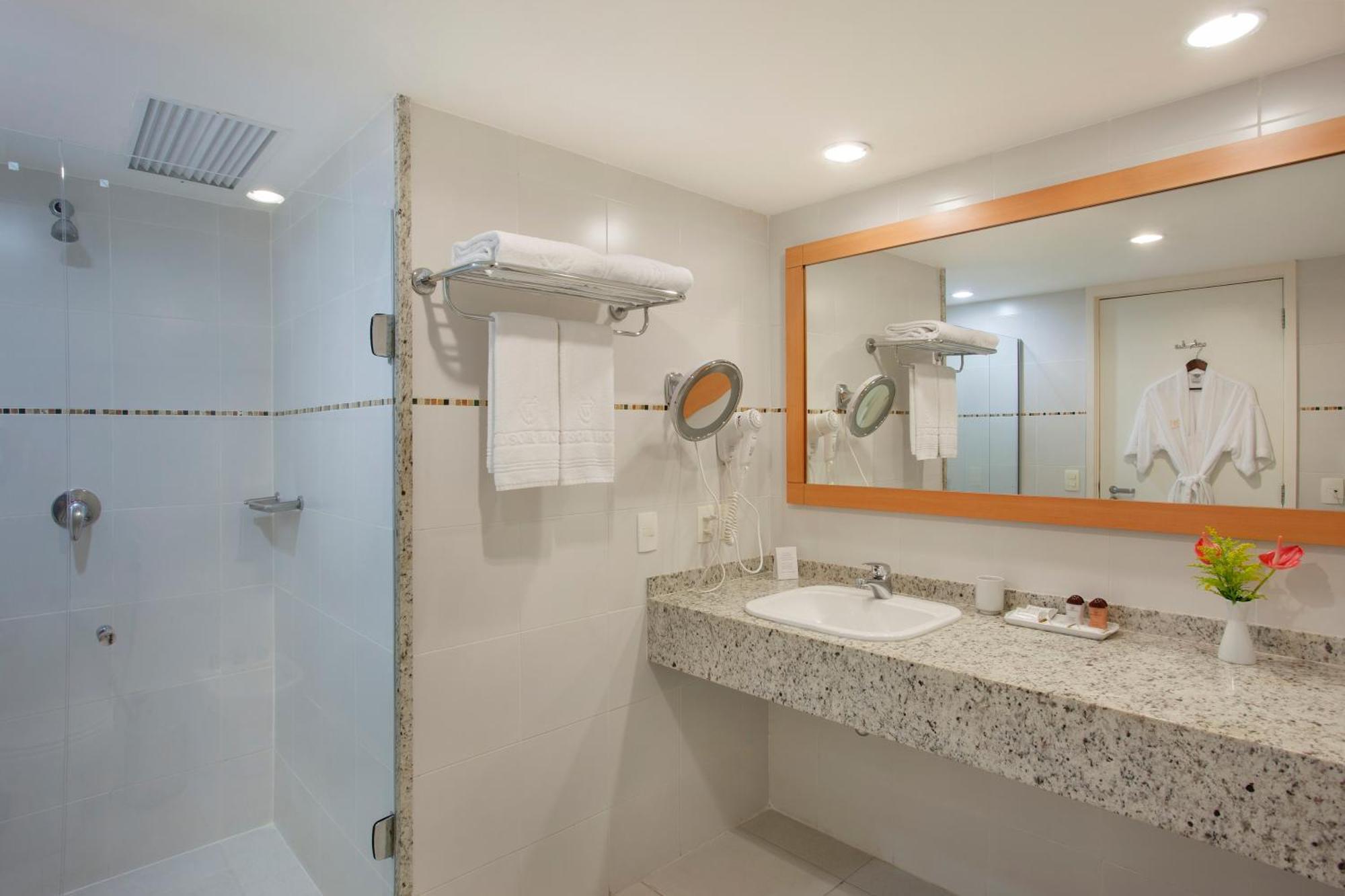 Quarto Luxo com 2 Camas de Solteiro