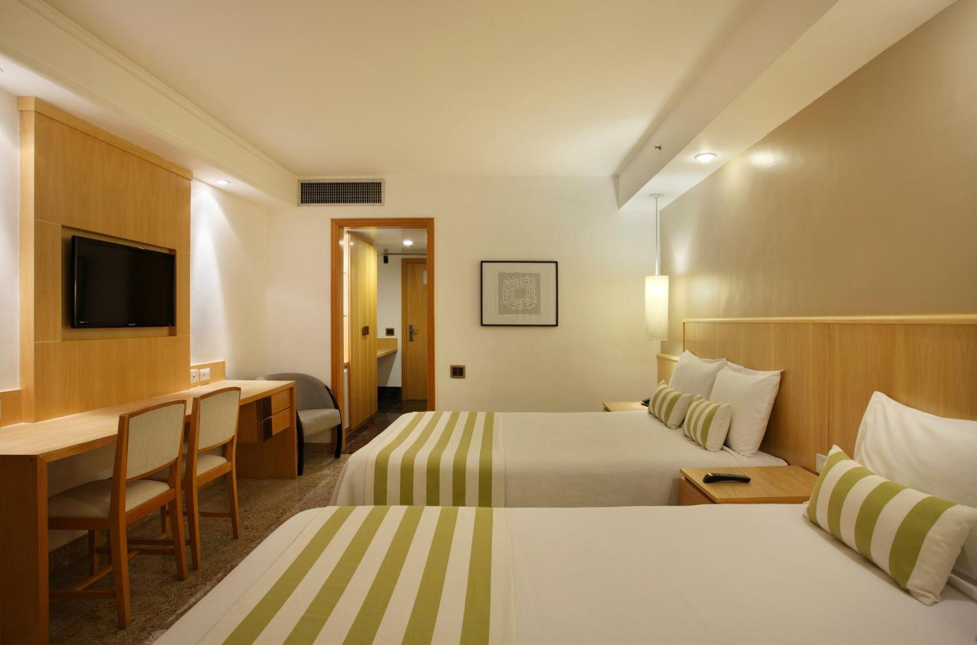 Deluxe Quadruple Room 2 Double Beds