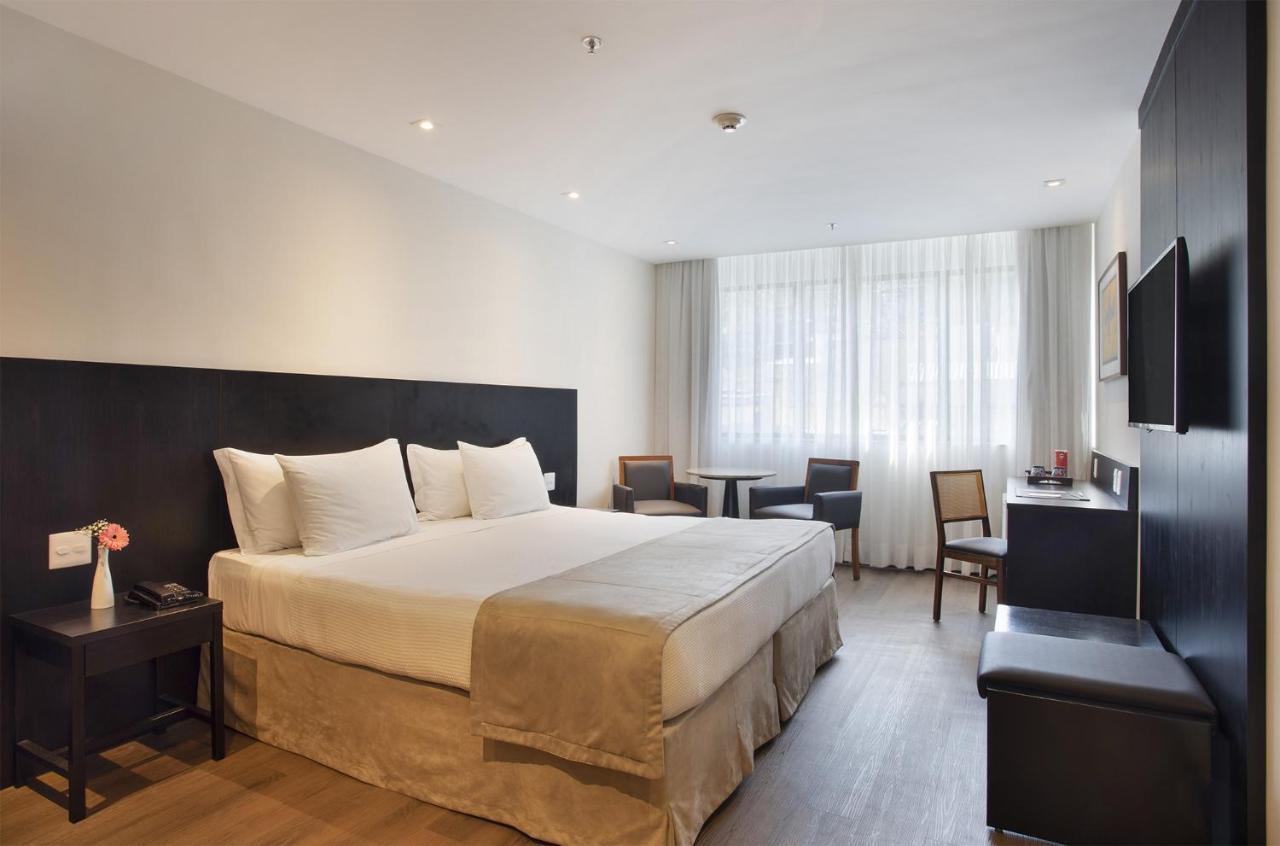 Quarto Duplo Standard