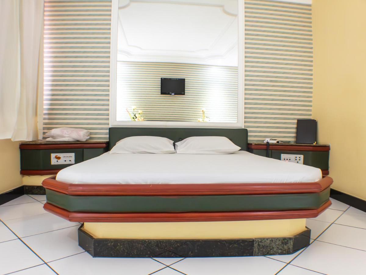 Quarto Duplo Standard
