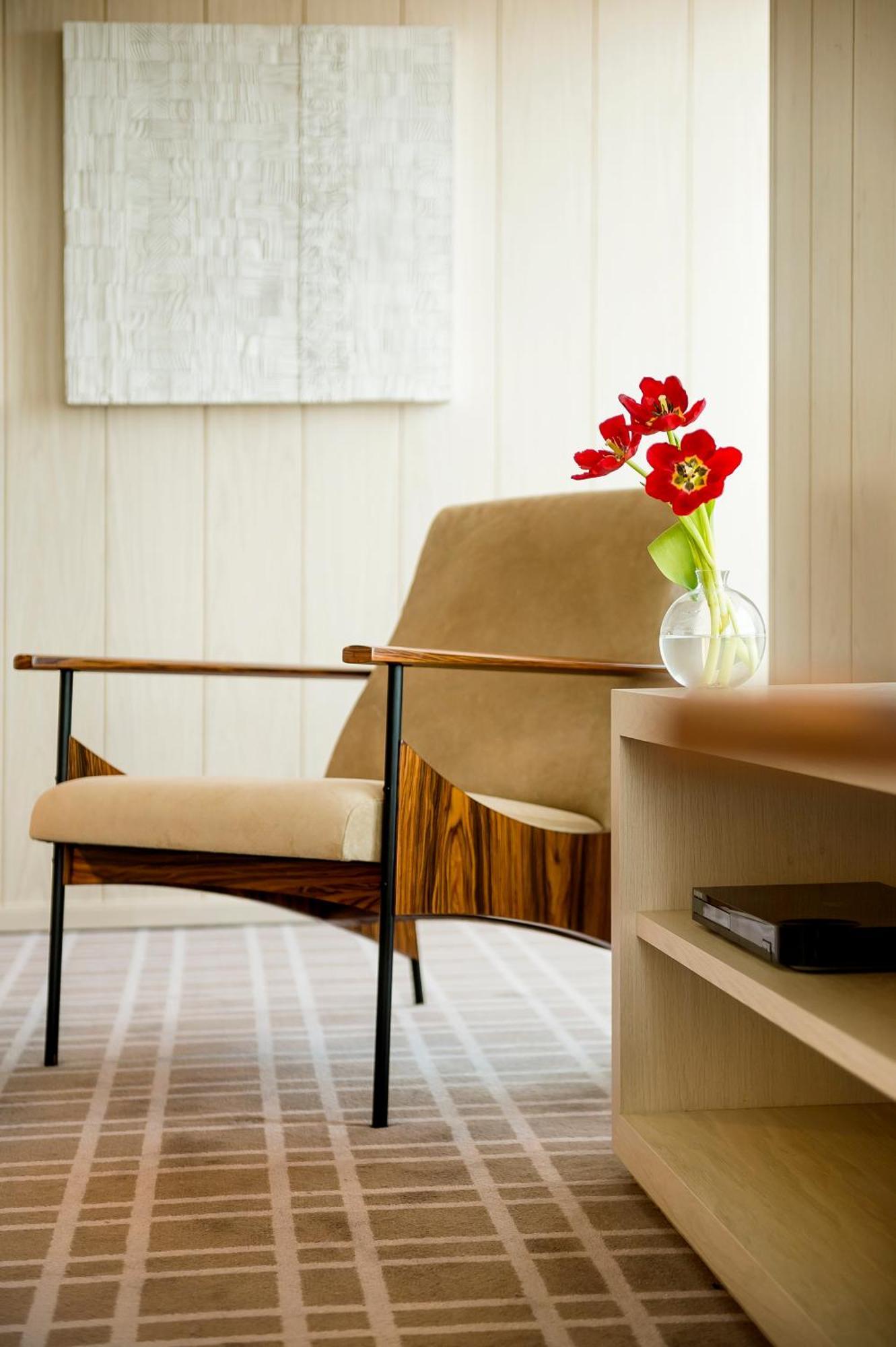 Diplomat Suite