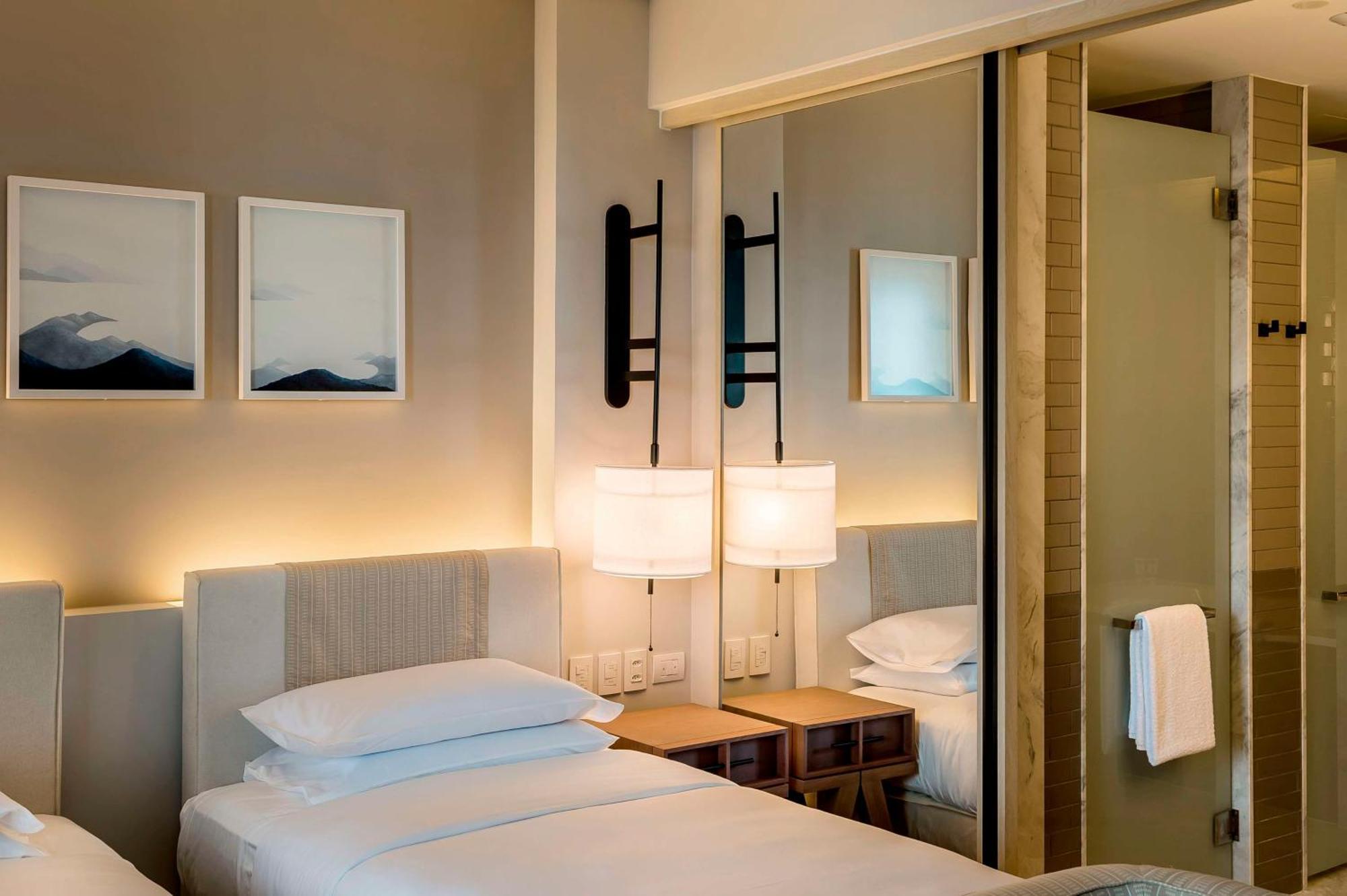 Twin Room Ocean View Club Access