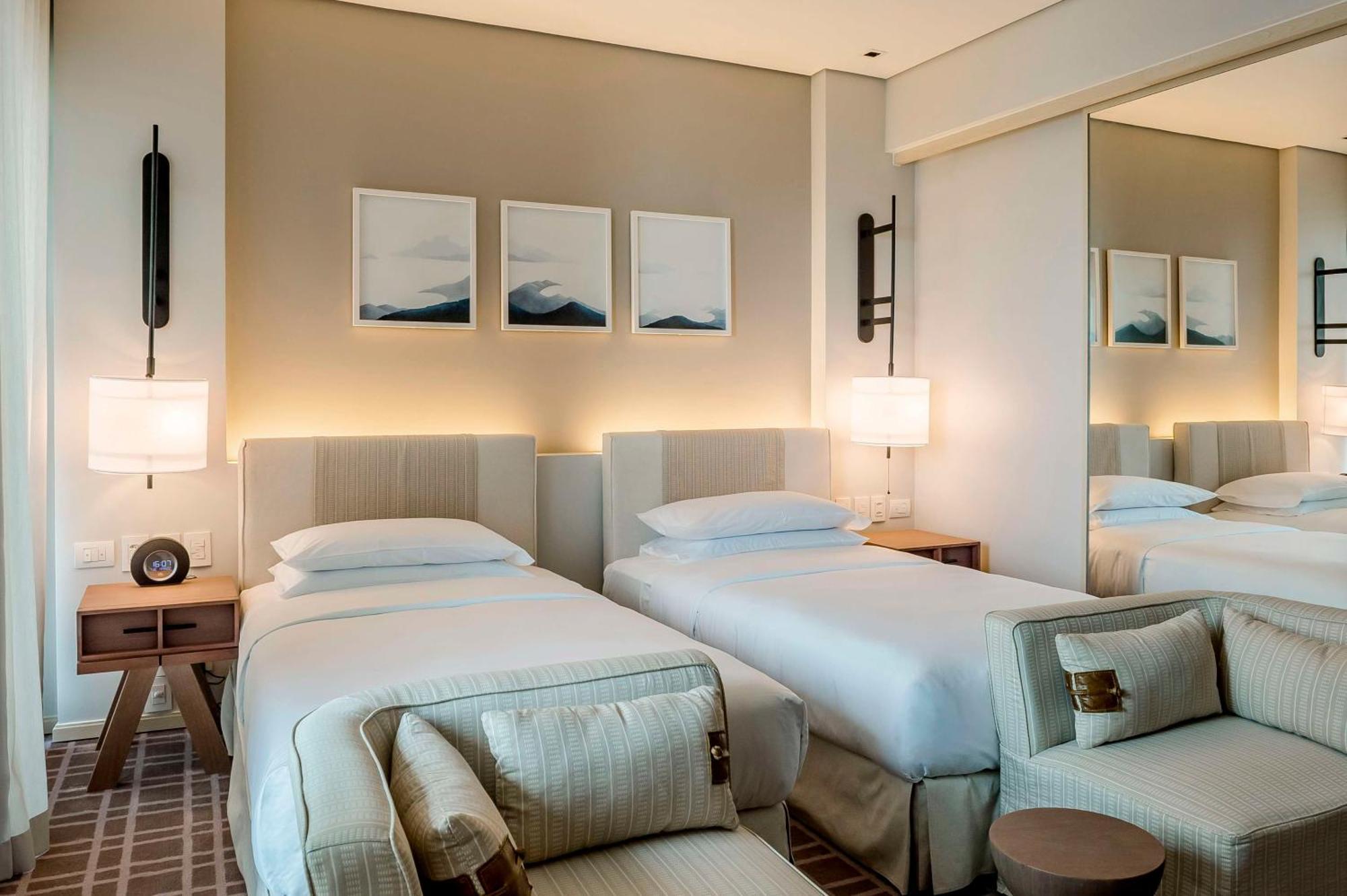 Twin Room Ocean View Club Access