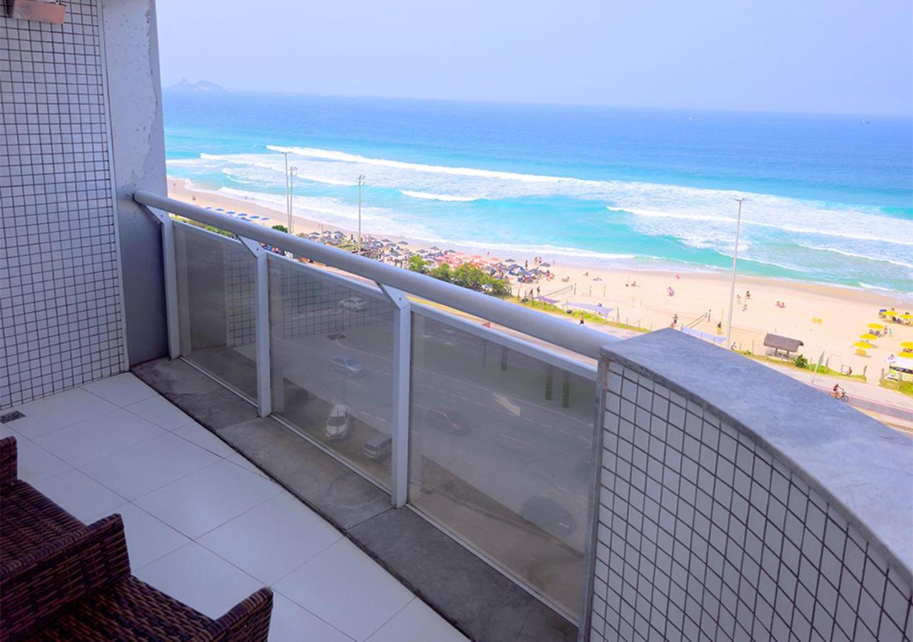 Quarto Quádruplo Frente Mar Super Deluxe com Banheira de Hidromassagem e Varanda