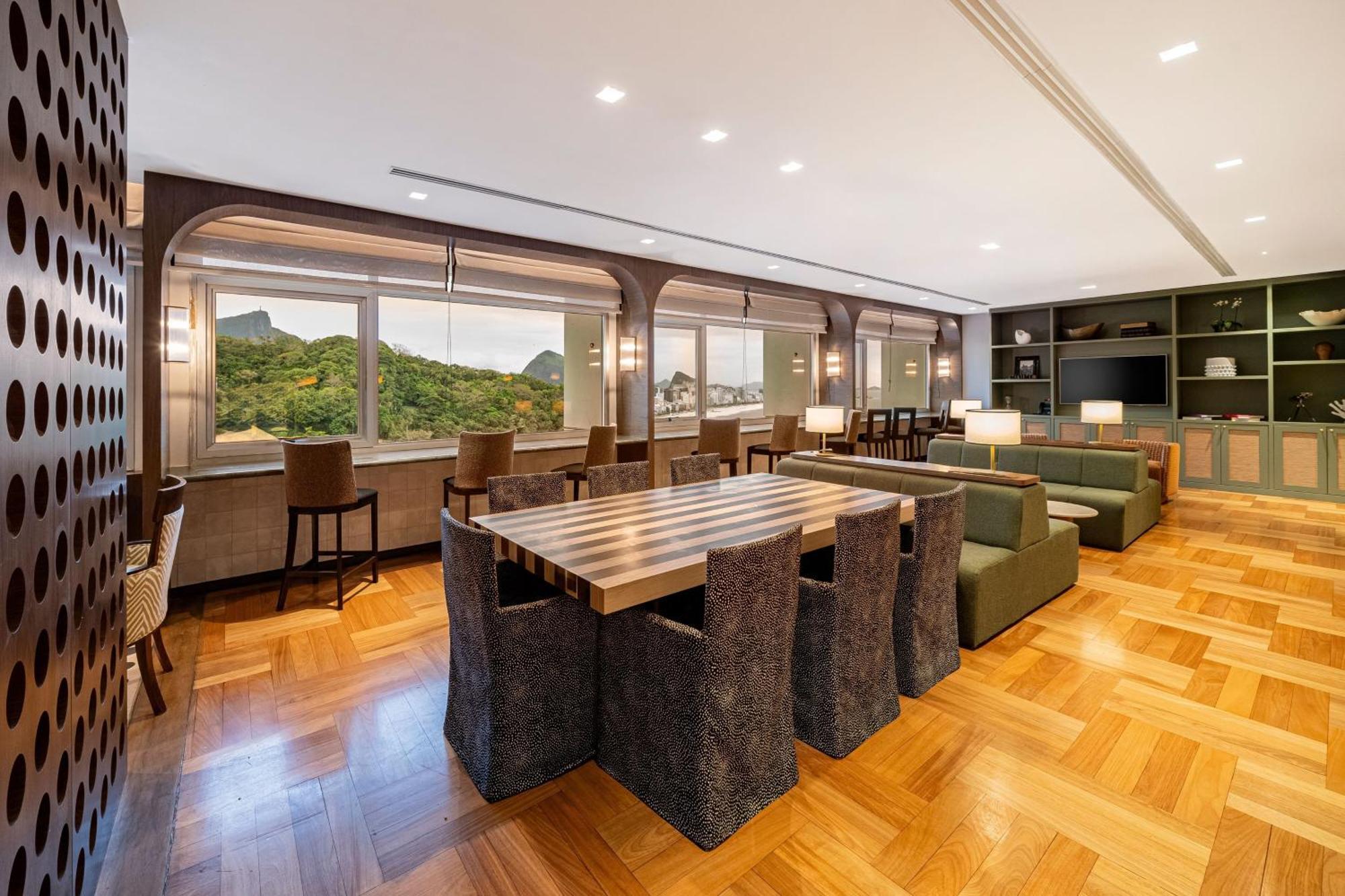 Club lounge access Presidential Suite 1 King Oceanfront