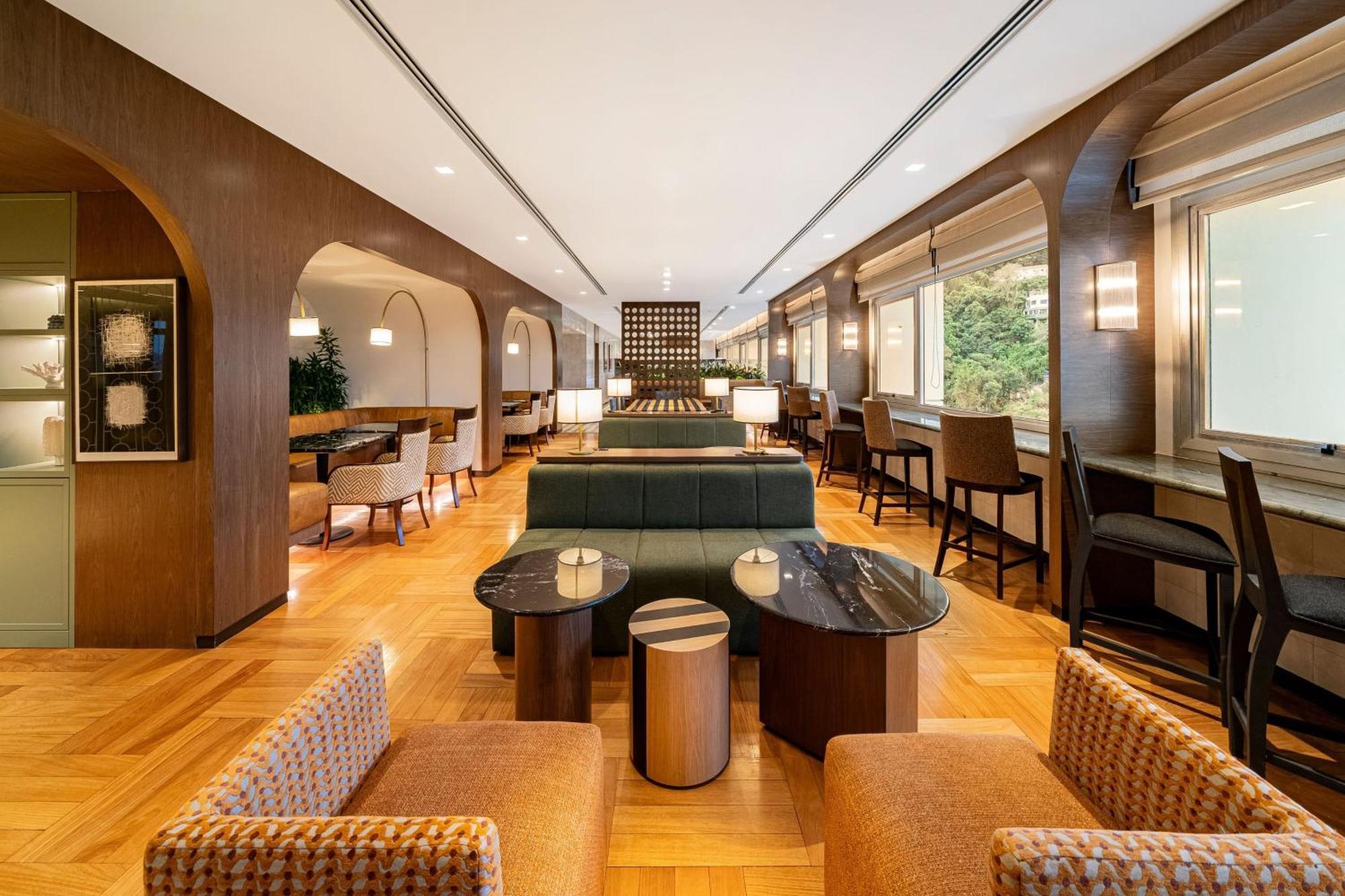 Club lounge access Presidential Suite 1 King Oceanfront