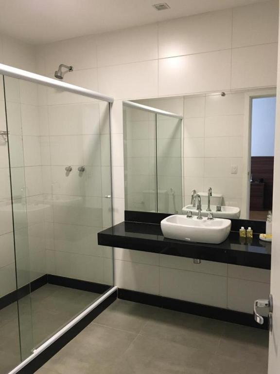 Quarto Triplo Básico