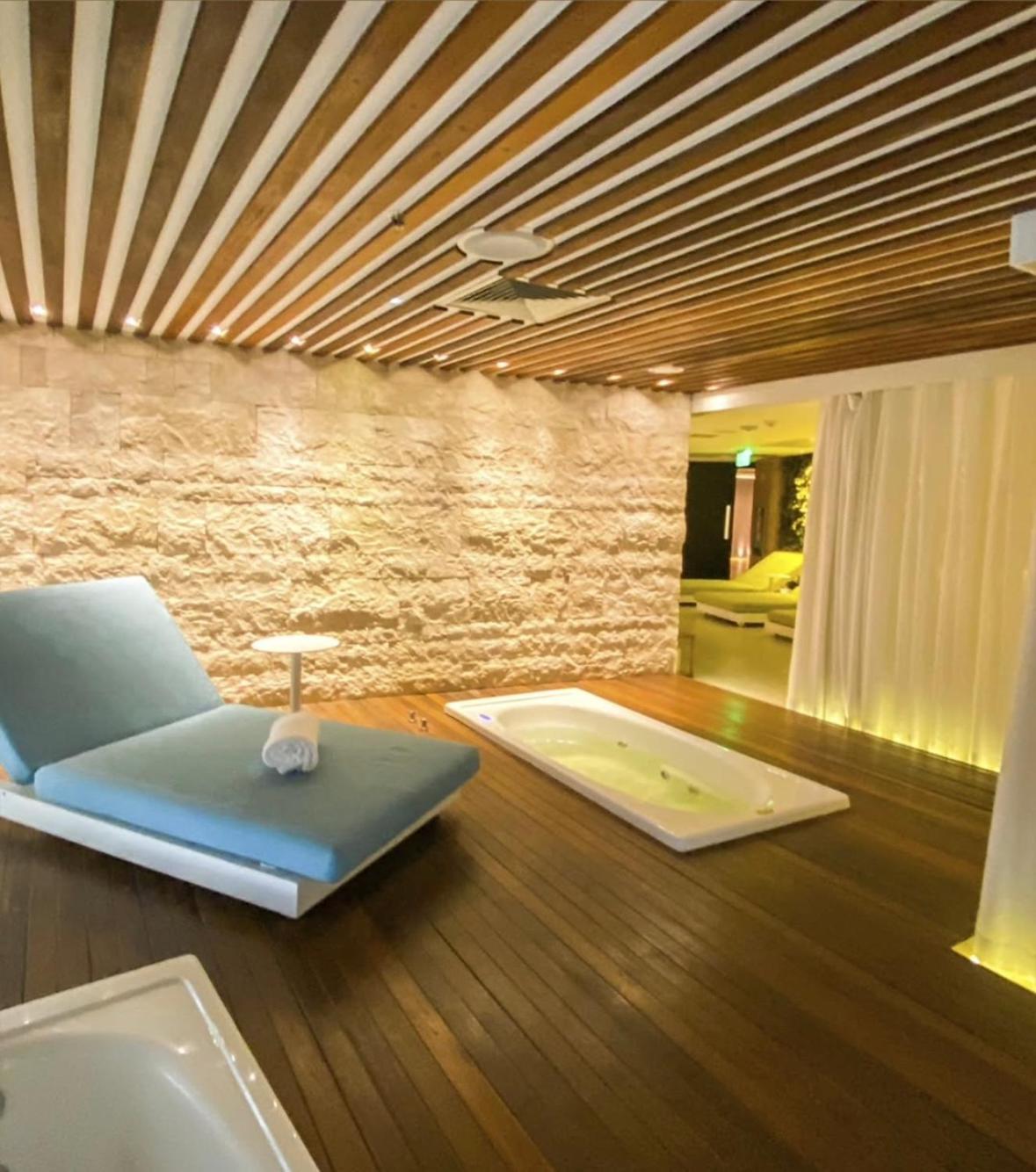 Deluxe Suite Sea View