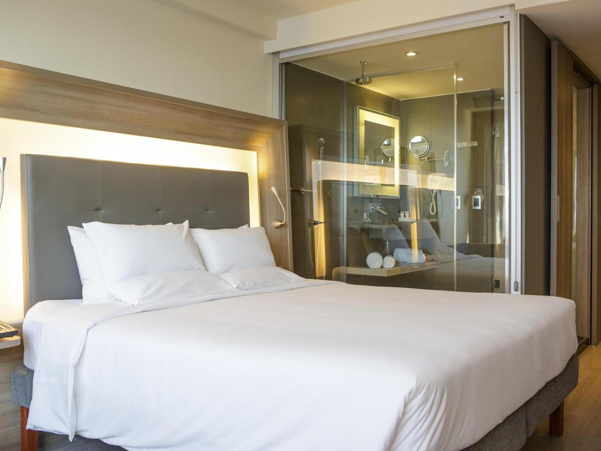 Executive Queen Room Sea View