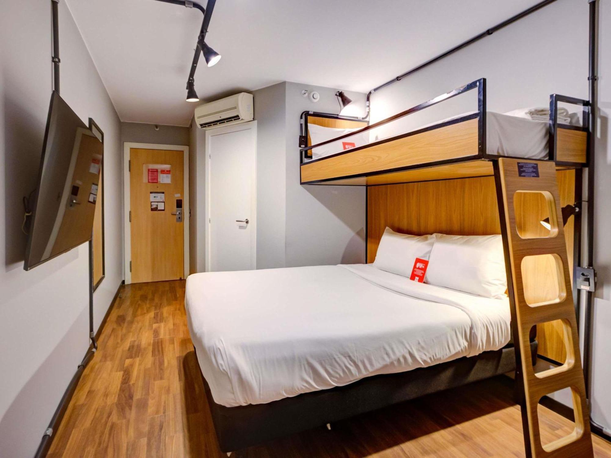 Quarto Quádruplo Standard com Camas em Beliche