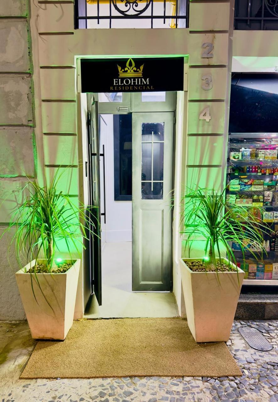 Apartamento Deluxe de 2 Quartos com Varanda