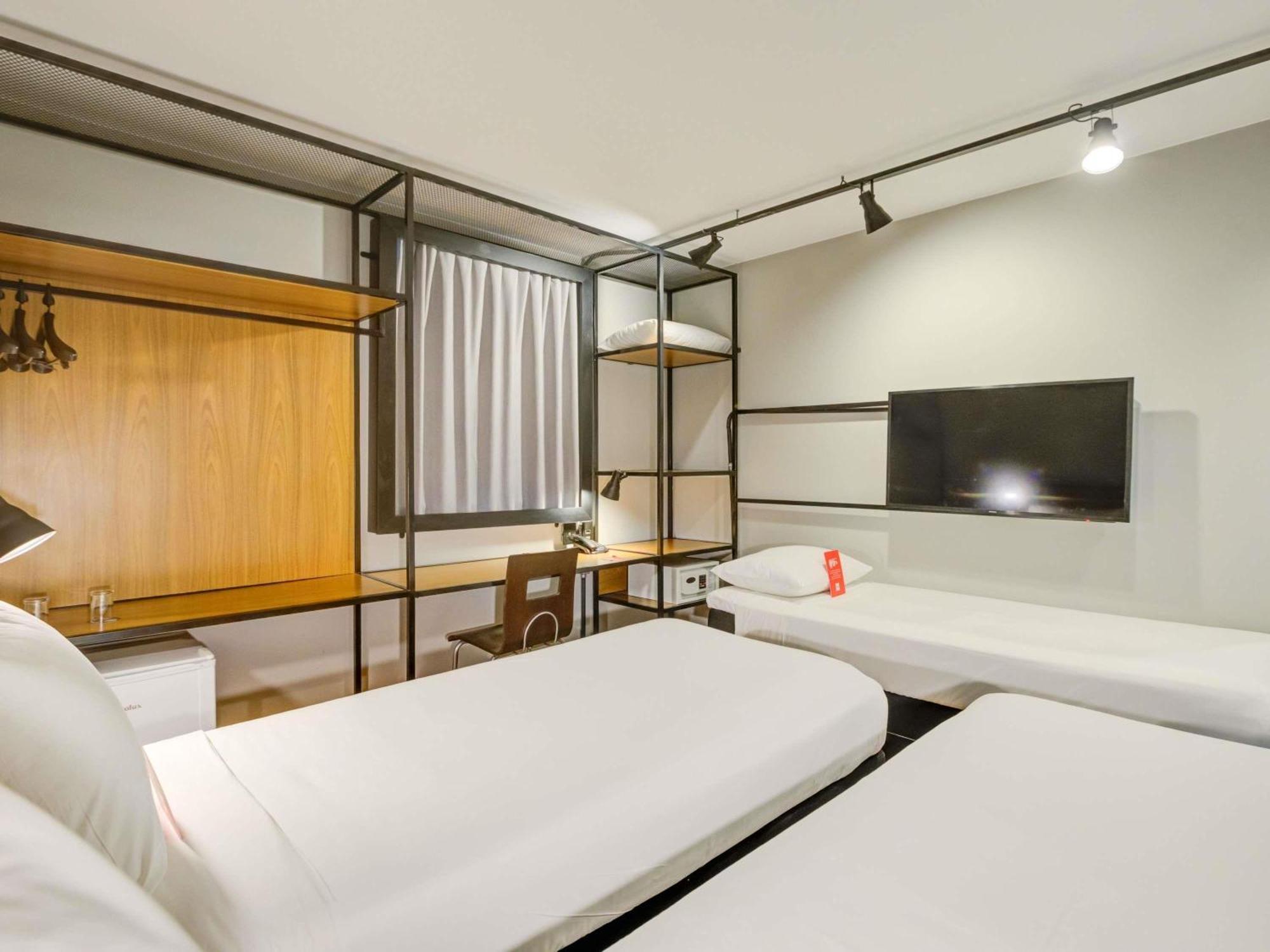 Standard Apartment Three Single Beds