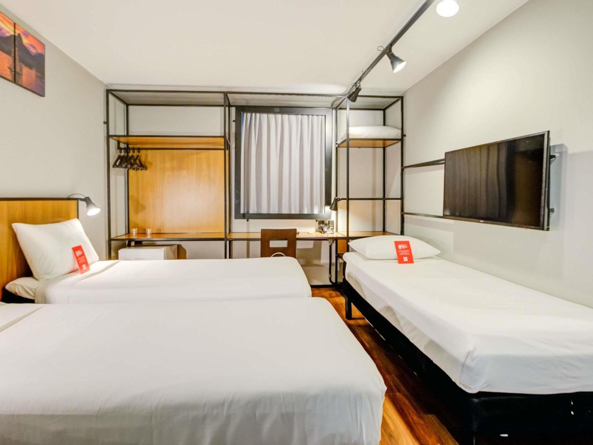 Standard Apartment Three Single Beds
