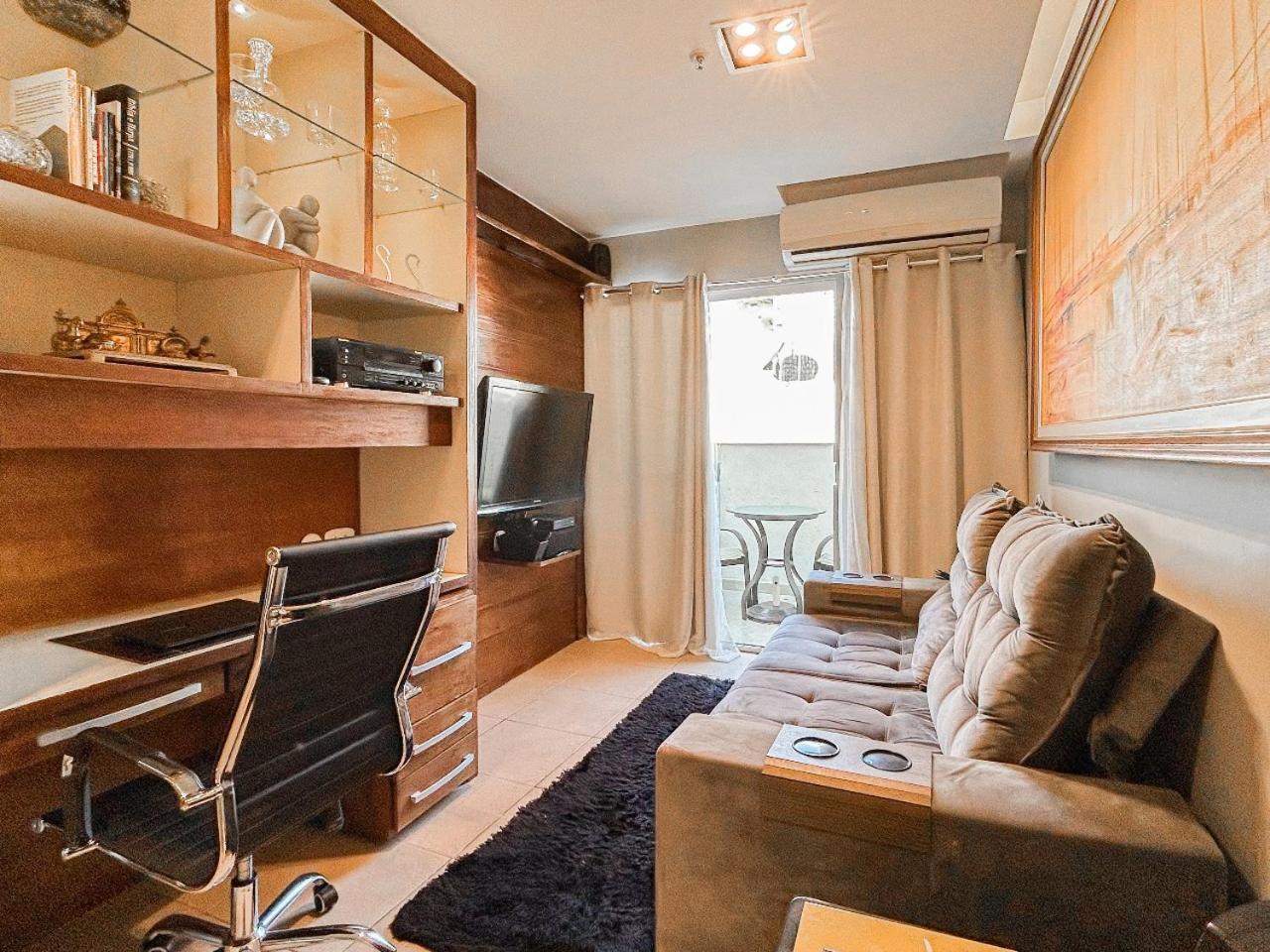 Superior One-Bedroom Apartment Balcony