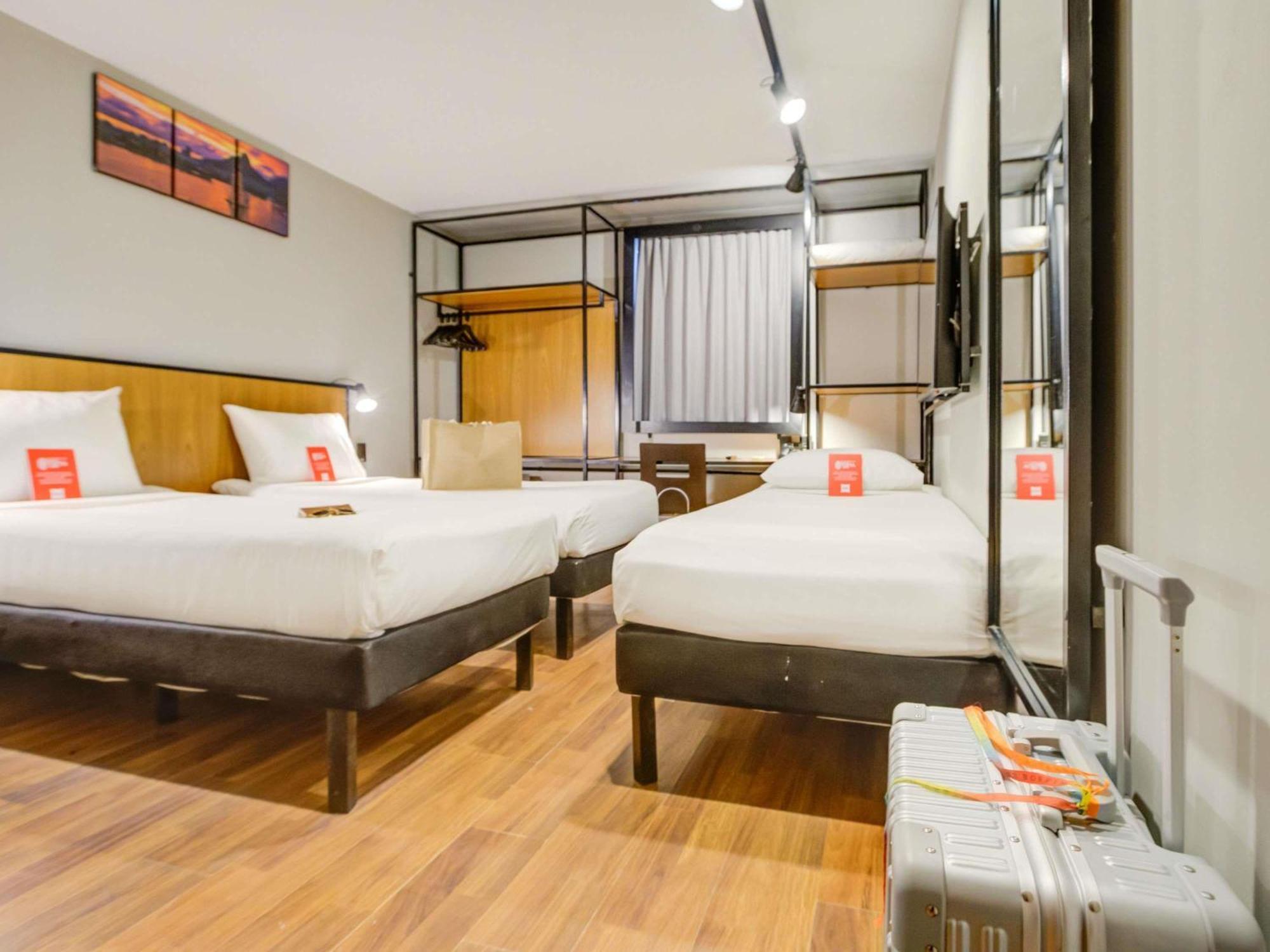 Standard Apartment Three Single Beds