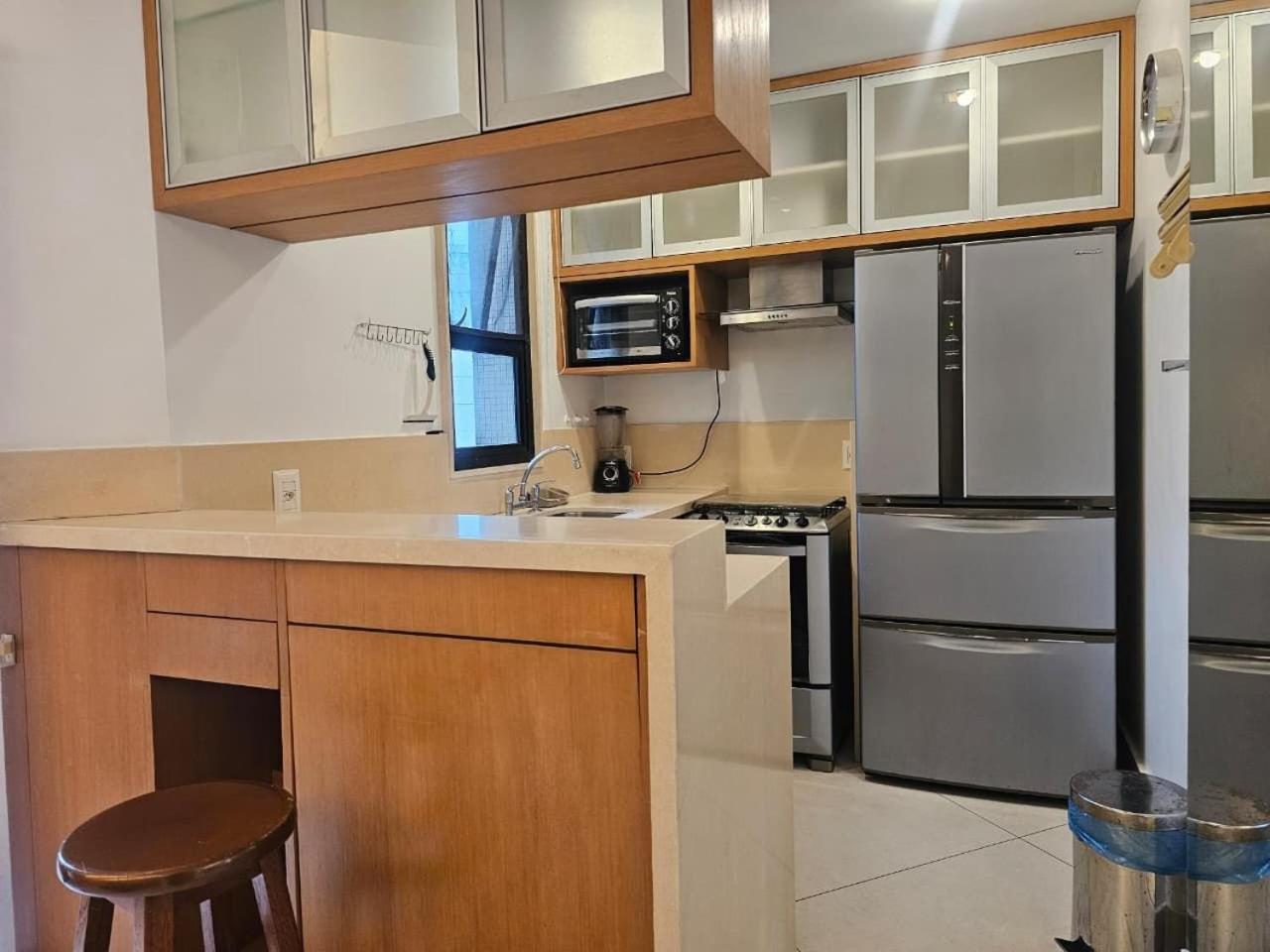 Deluxe One-Bedroom Apartment