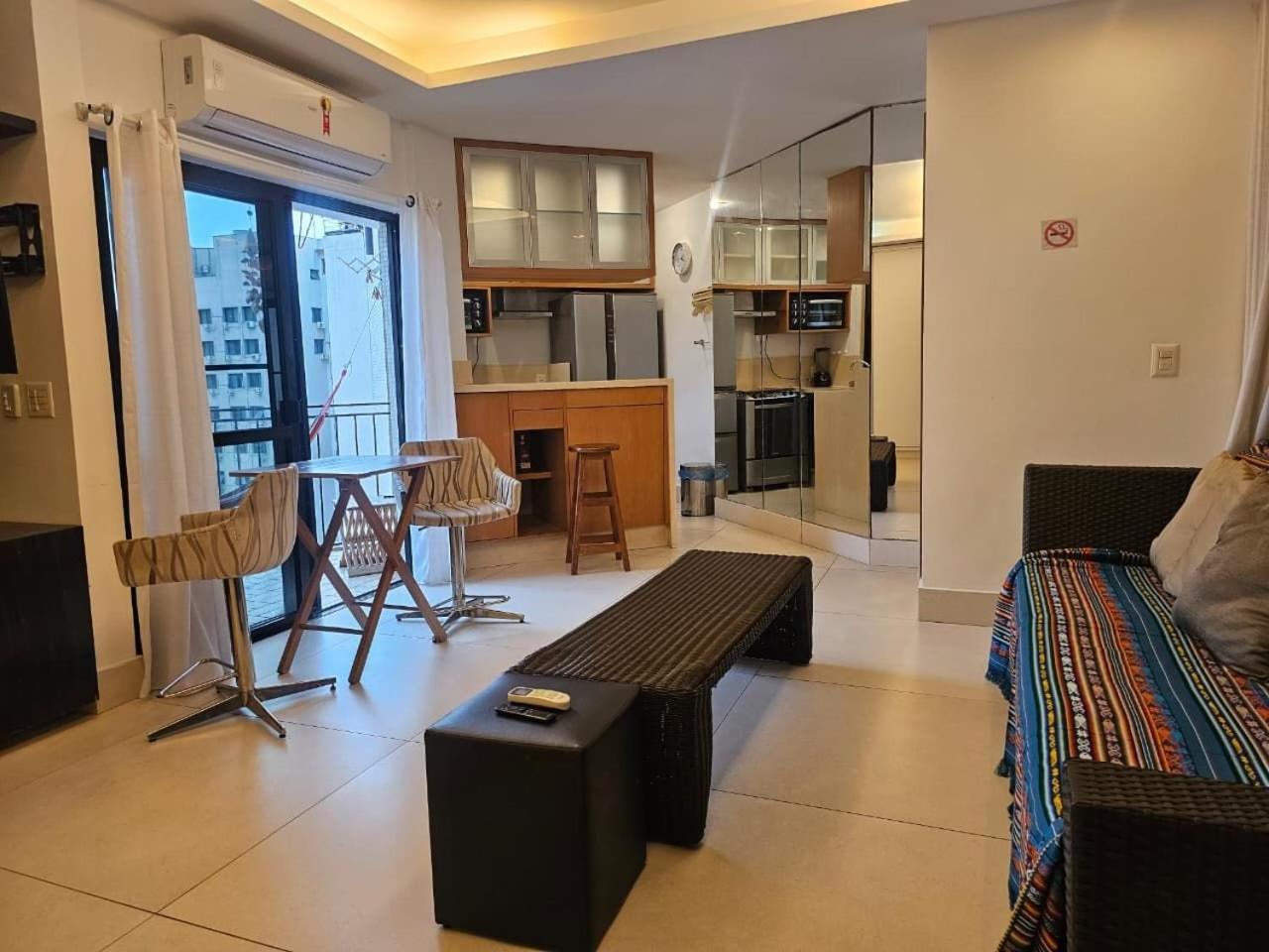 Deluxe One-Bedroom Apartment