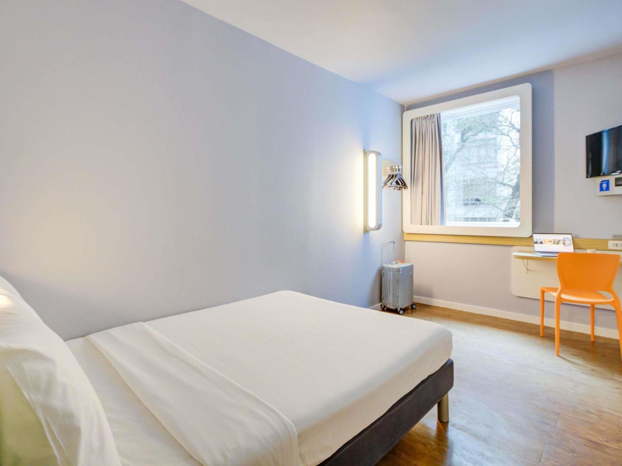Standard Double Room Disability Access