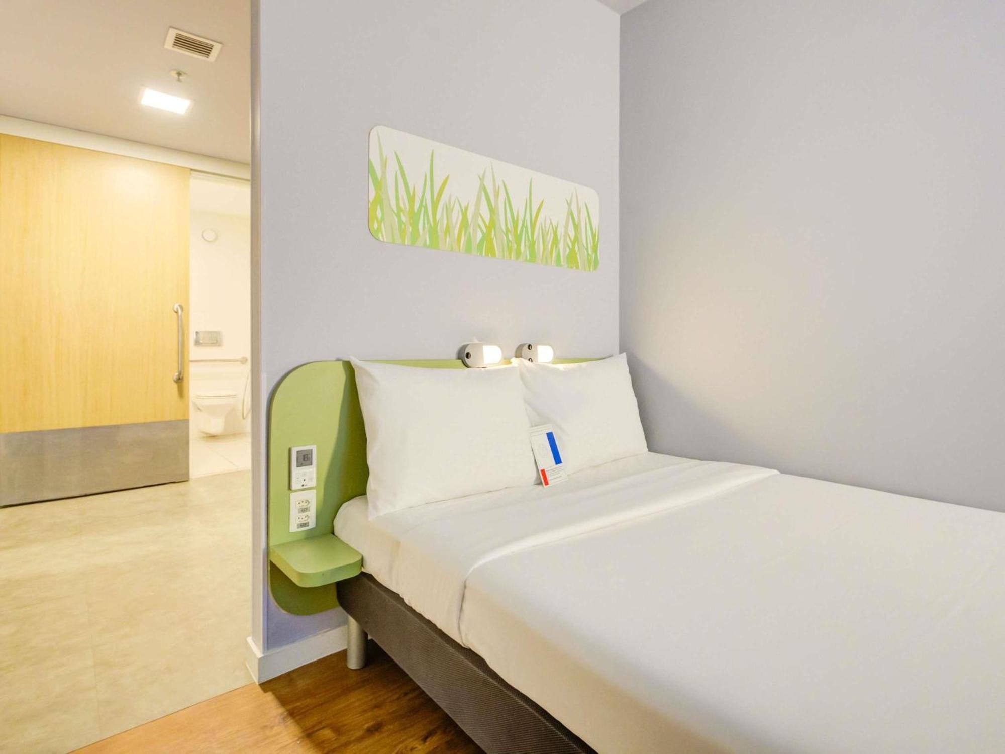 Standard Double Room Disability Access