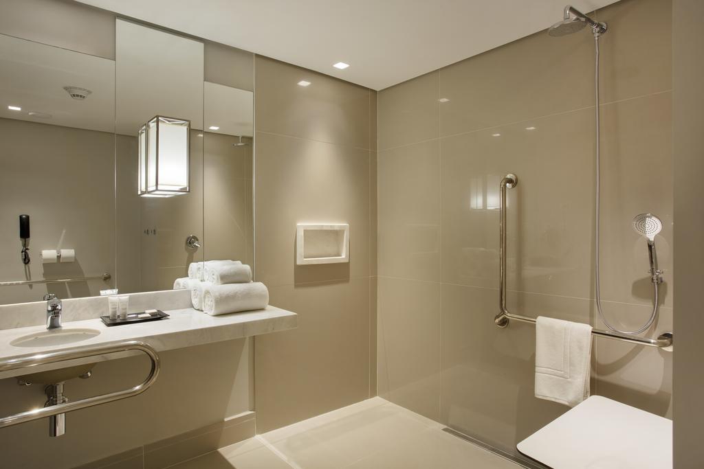 Superior Twin Room Disability Access