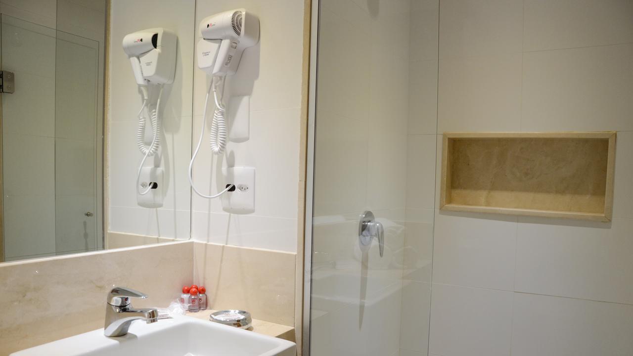Standard Triple Room,1189094248:JPEG