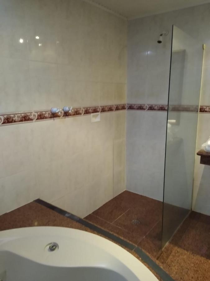 Suíte com Banheira de Hidromassagem