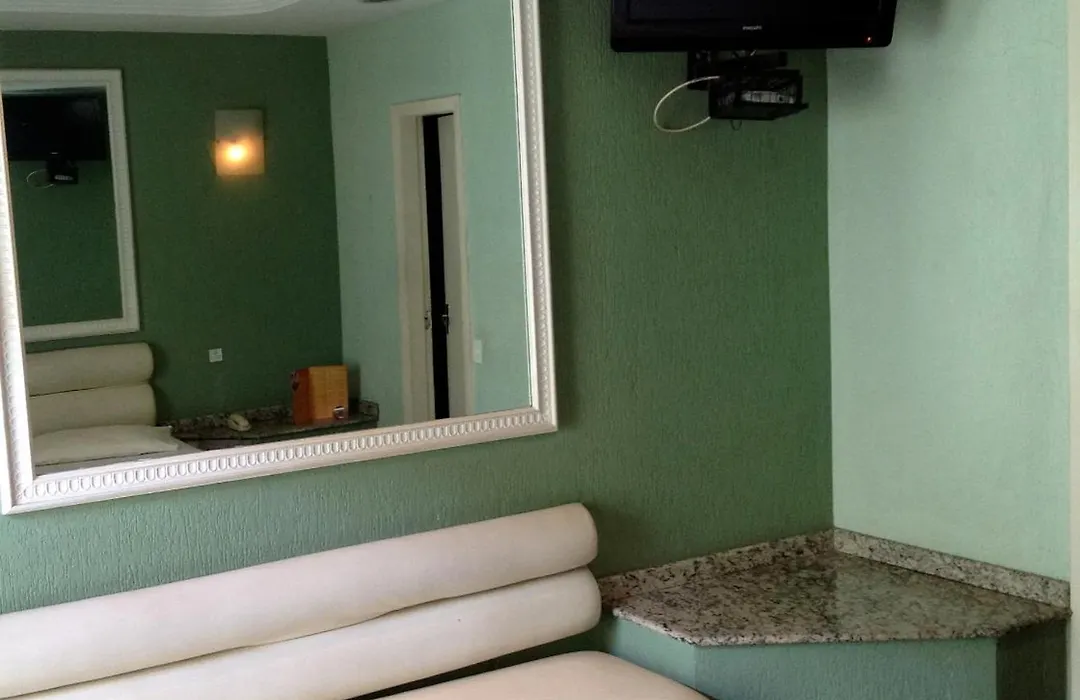 Ville Motel (Adults Only)-1