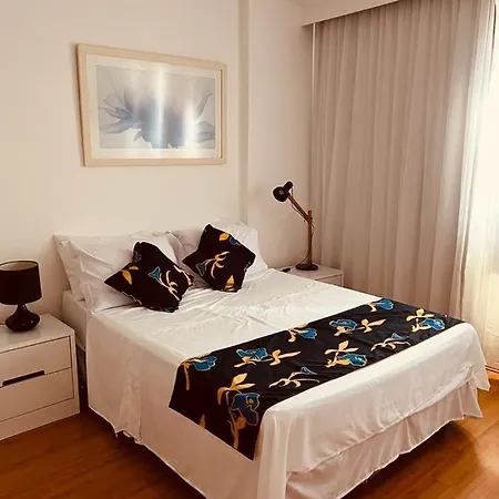 Flat no Leblon, 2 Quadras da Praia, Academia e Arrumação Diária na Rua Dias Ferreira by Tata-2